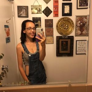 Meet your Posher, Alyssa
